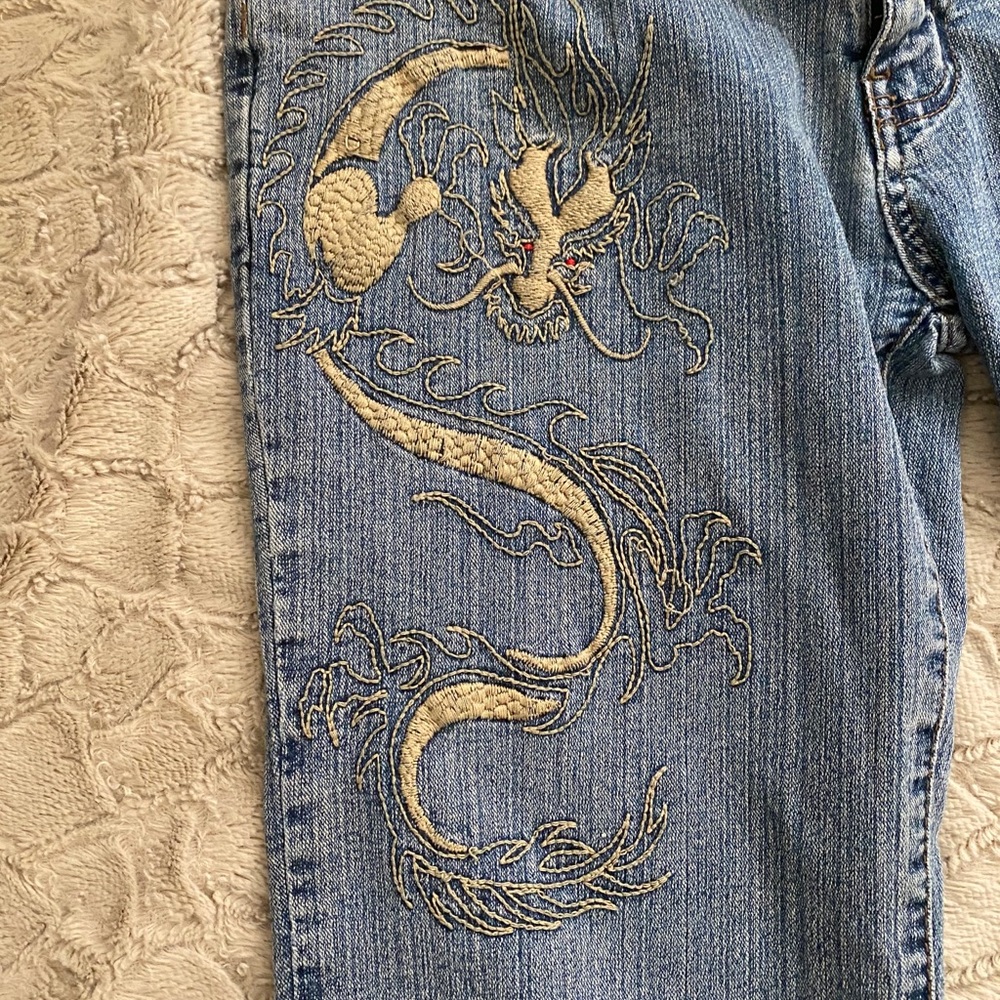Laurel - Dragon embroidered jeans